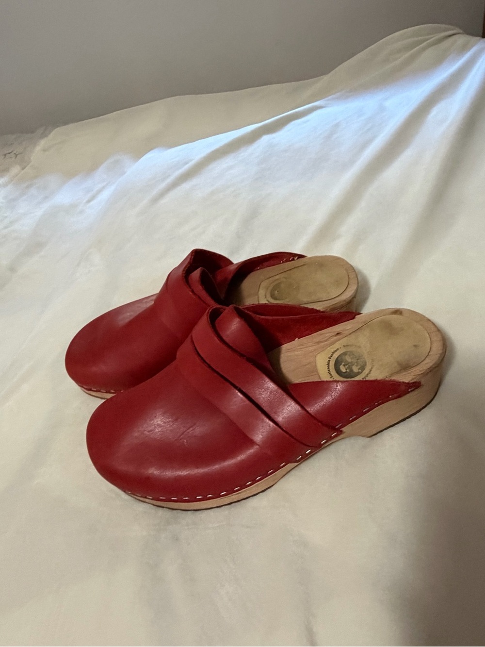 Cape Clogs Authentic Swedish Red Leather Slip-On Clogs Size 41/10